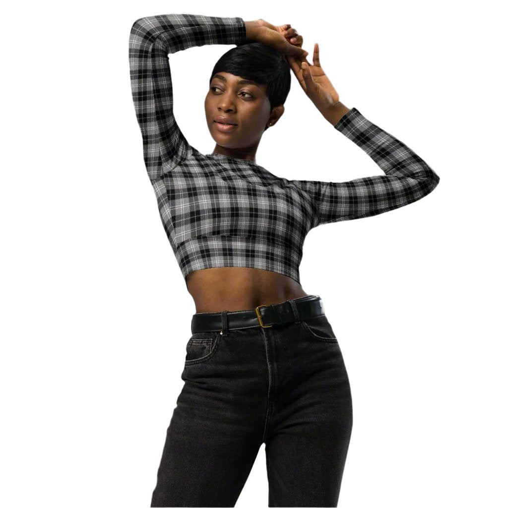 Woman with Black & White long sleeve crop top